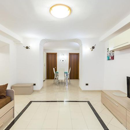 Apartament Qs1 - Indipendent Flat In Center Neapol Zewnętrze zdjęcie