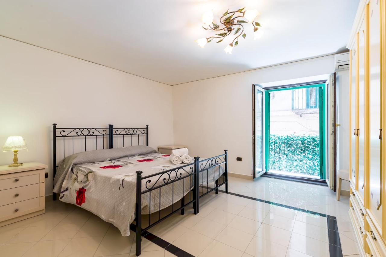 Apartament Qs1 - Indipendent Flat In Center Neapol Zewnętrze zdjęcie
