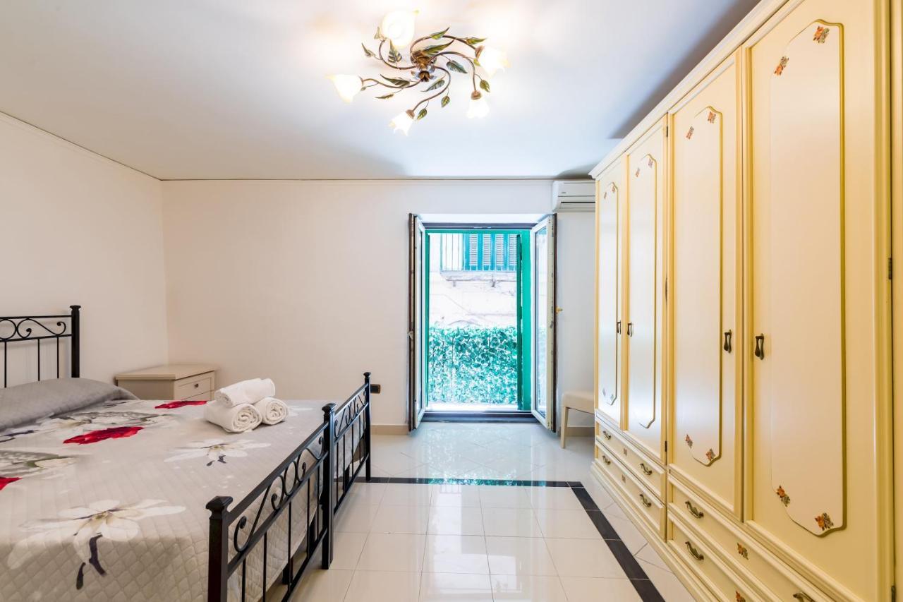 Apartament Qs1 - Indipendent Flat In Center Neapol Zewnętrze zdjęcie