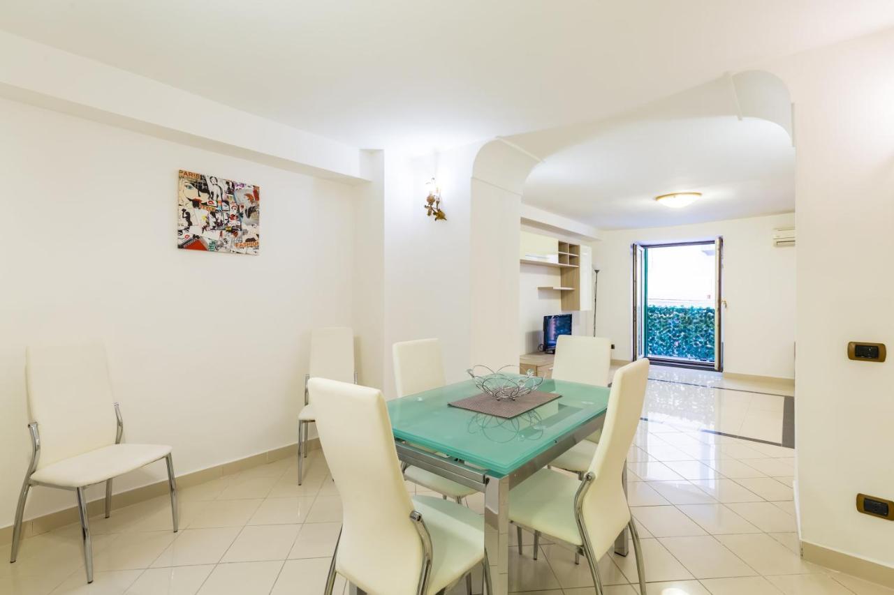 Apartament Qs1 - Indipendent Flat In Center Neapol Zewnętrze zdjęcie